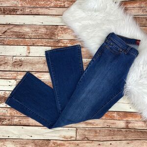 Lucky Brand Women's Sofia Boot Jeans Size 8/29 Medium Wash Zipper Fly Mid Rise